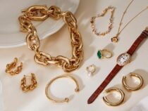 3 Best Ways to Clean Jewelry with Ingredients Easy to Find