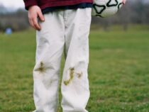How to Best Remove Grass Stains Out of Clothes