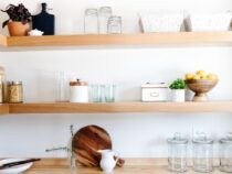 Open Kitchen Shelves: 8 Best Tips to Optimize Storage