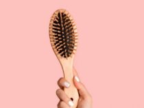 Best Guide to Clean Hairbrushes to Remove Lint & Buildup